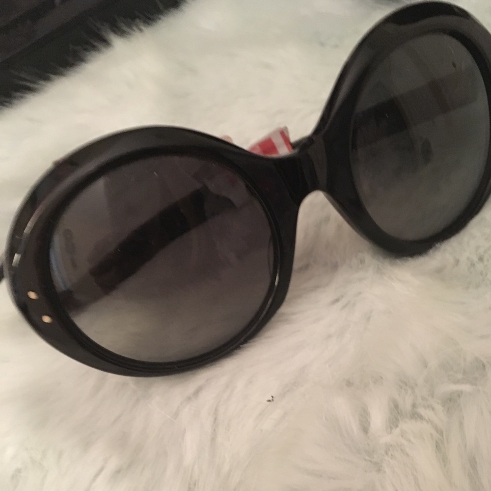 Oliver Goldsmith round black sunglasses shades